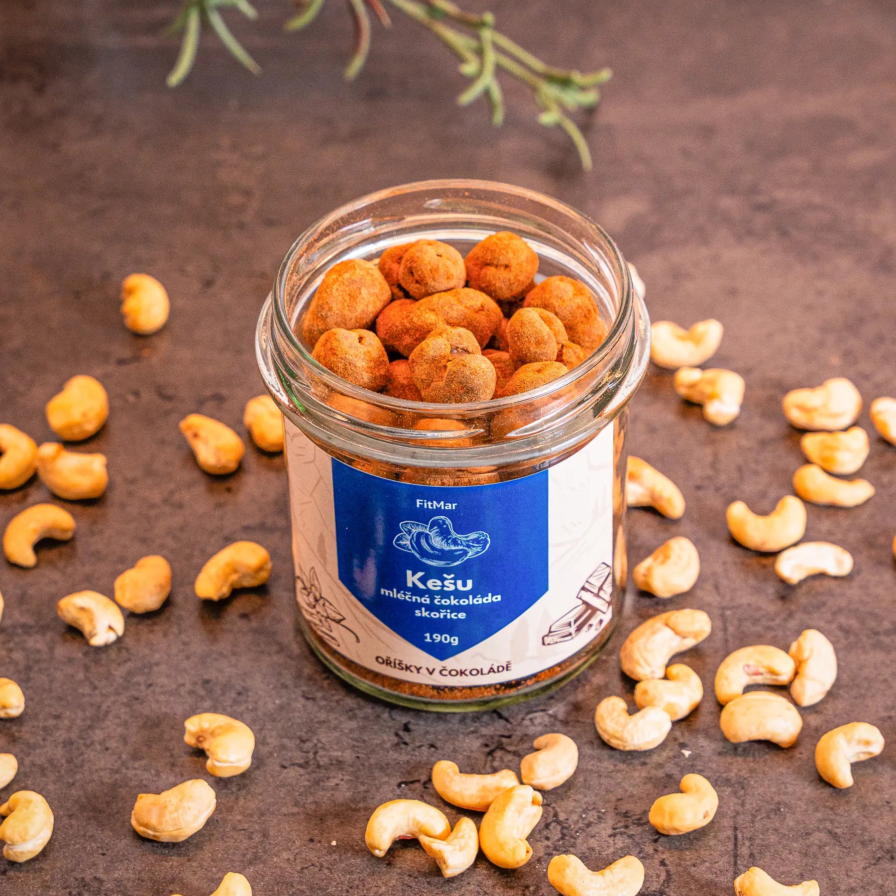 Kešu v mléčné čokoládě a skořici - FitMar.cz