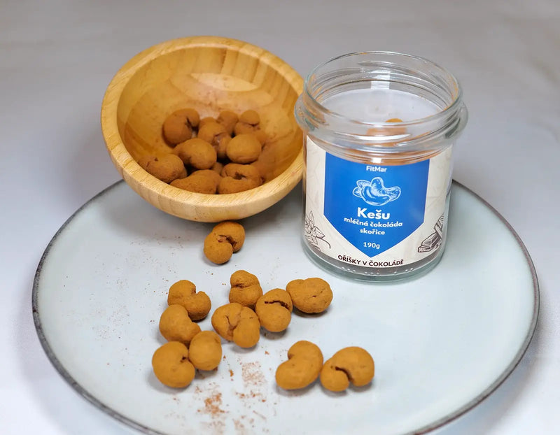 Lískové ořechy v mléčné čokoládě a skořici - FitMar.cz